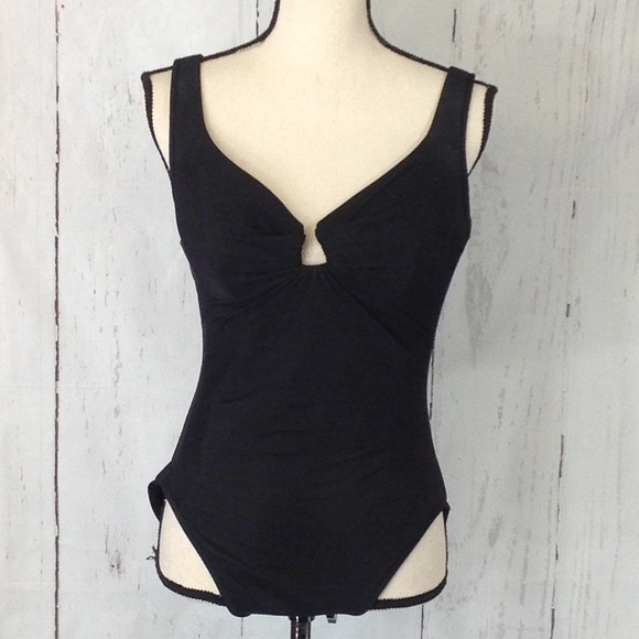 miraclesuit plus size underwire